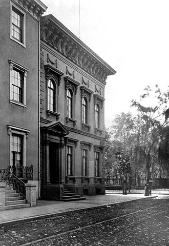 Whisper please, Image is sleeping.