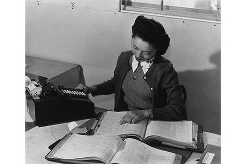 Whisper please, Image is sleeping.