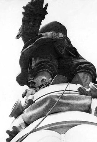 Whisper please, Image is sleeping.