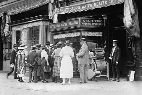 Whisper please, Image is sleeping.